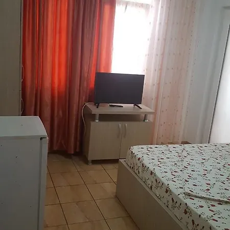 Casa Consentino קוסטינסטי